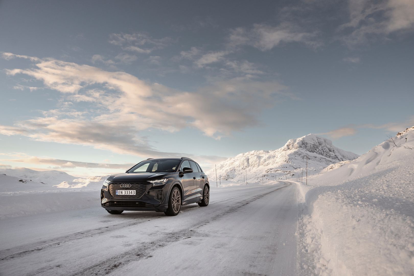 Audi Q4 e-tron 45 quattro Edition Plus inkl. 19" vinterhjul